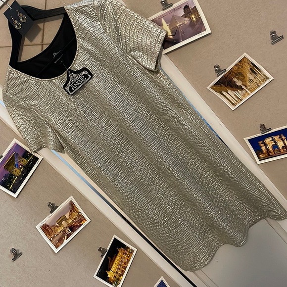 🛍️B2G1 FREE🛍️Outfit: NWT earrings & NWT Angie metallic dress - Picture 2 of 10